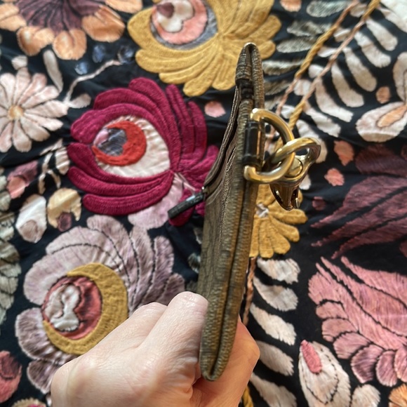 GUCCI Monogram Brown GG Canvas Small Clutch - Picture 8 of 12